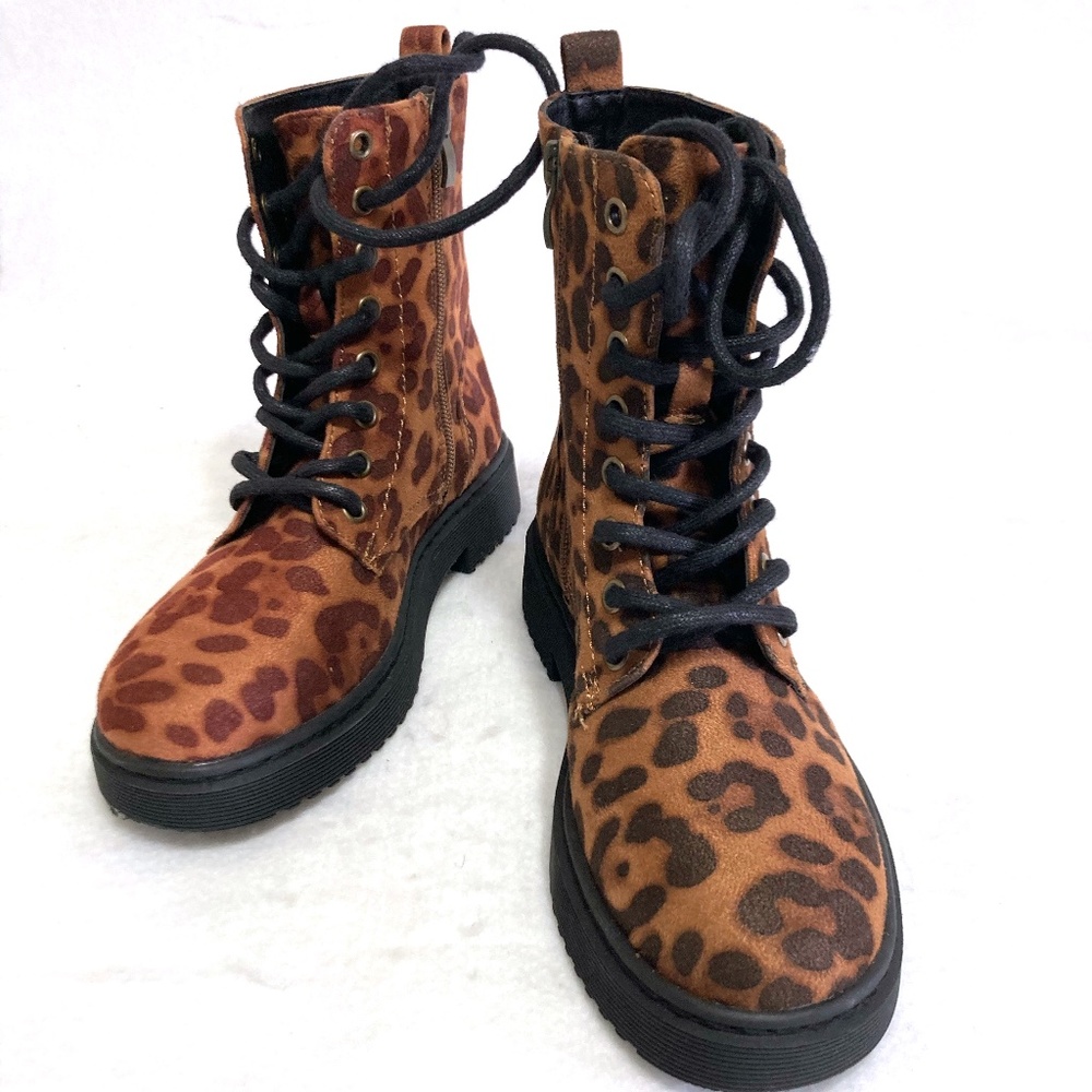 Xappeal Two Tone Women Leopard Print Combat Boots Size 6